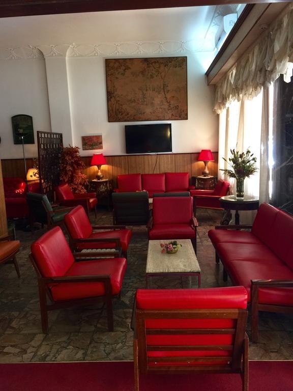 Embassy Hotel Beirut Exteriör bild